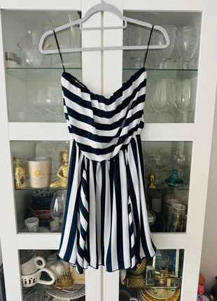 Vestido Bershka L, marca: Bershka, estado: Novo sem etiquetas, tamanho: L / 40 / 12, €12.00, €13.30 inclui Proteção do Comprador