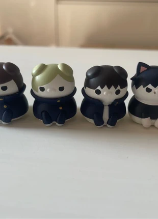 Lot mini figurines Jujutsu Kaisen, marke: Jujutsu Kaisen, zustand: Sehr gut, größe: Einheitsgröße, 10,00 €, 11,20 € inklusive Vinted-Käuferschutz