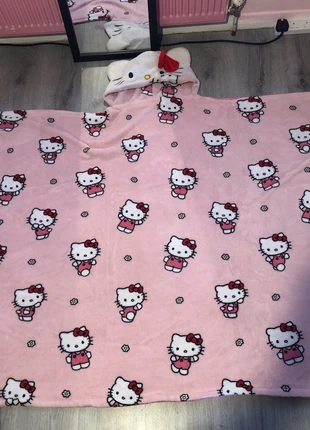 Hello kitty blanket, brand: Hello Kitty, condition: Very good, £10.00, £11.10 includes Buyer Protection