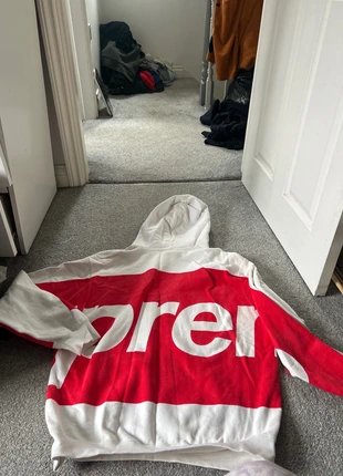 White Supreme Hoody, brand: Supreme, condition: New without tags, size: M, £50.00, £53.20 includes Buyer Protection