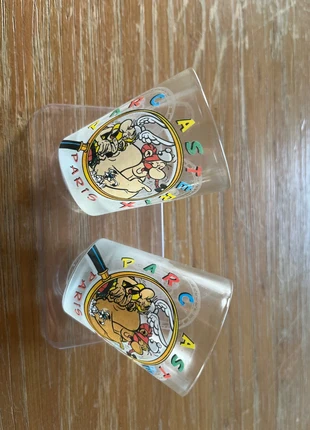 Lot de 2 shooters Parc Astérix – Obélix & Idéfix + Astérix – Paris, marca: Asterix, estado: Novo sem etiquetas, €5.00, €5.95 inclui Proteção do Comprador