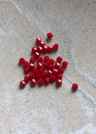Fil de perles toupies rouges en verre 4 mm - PROU1-12, estado: Novo com etiquetas, €1.00, €1.75 inclui Proteção do Comprador Pro