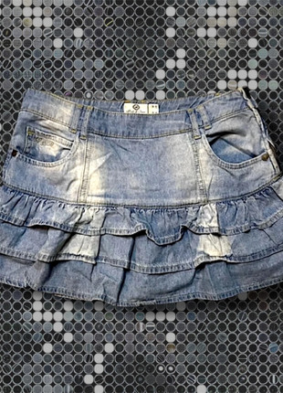 Vintage Y2K Ruffle Denim Mini Skirt – 2000s Style, marca: Bershka, estado: Novo sem etiquetas, tamanho: M / 38 / 10, €20.00, €21.70 inclui Proteção do Comprador