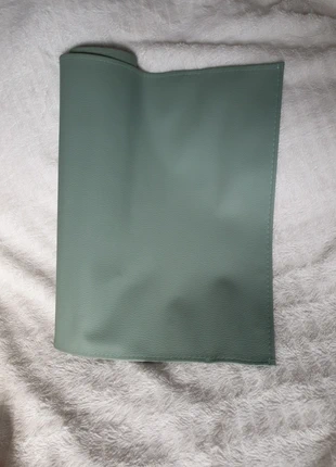 Chemin de table vert clair, merk: Okeo-tex, staat: Heel goed, € 7,00, € 8,05 inclusief Kopersbescherming