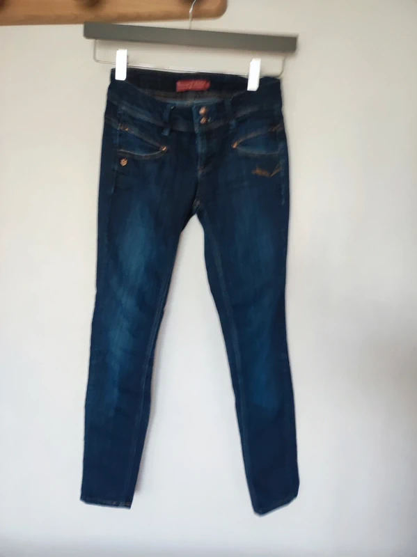 Jean taille 25