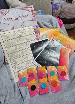 A Court of Thorns and Roses 10 Years Waterstones Event Free Gifts, brand: a court of thorns and roses, condition: New with tags, £120.00, £126.70 includes Buyer Protection