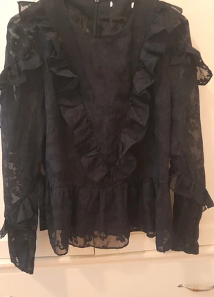 Blusa, merk: H&M, staat: Heel goed, maat: XS / 34 / 6, € 5,00, € 5,95 inclusief Kopersbescherming