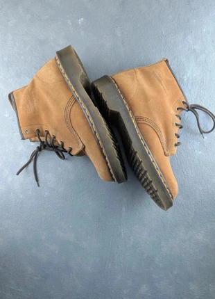 Dr. Martens Made in England vintage 2000s  – boots daim marron – taille 40, Collector, marca: Dr. Martens, estado: Muito bom, tamanho: 40, €115.00, €121.45 inclui Proteção do Comprador