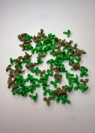 x100 petites fleurs vertes, brand: LEGO, condition: Very good, size: 13 years / 158 cm, €9.00, €10.15 includes Buyer Protection Pro