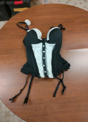 Porte jarretelle, état: Neuf avec étiquette, 5,00 €, 5,95 € Protection acheteurs incluse