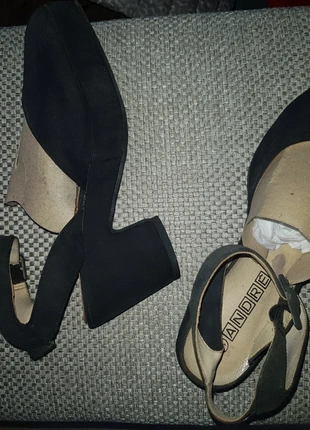 Sandales bride sur plateforme, marque: André, état: Bon état, taille: 38, 5,00 €, 5,95 € Protection acheteurs incluse