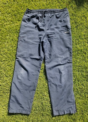 Pants Reebok parachute 🪂, marque: Reebok, état: Bon état, taille: M, 10,00 €, 11,20 € Protection acheteurs incluse