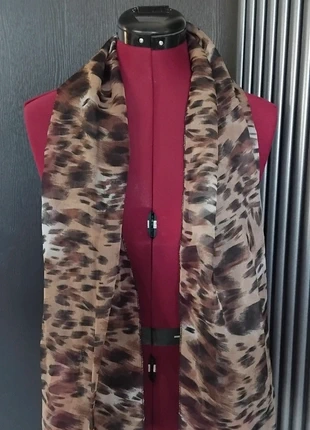 Leopard print scarf, marque: Vintage Dressing, état: Très bon état, 3,00 €, 3,85 € Protection acheteurs incluse