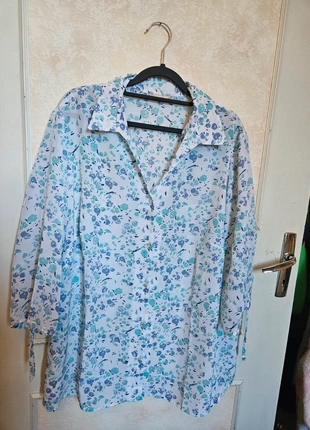 Chemisier Daxon fleuro taille 52/54, marque: Daxon, état: Très bon état, taille: 6XL / 52 / 24, 15,00 €, 16,45 € Protection acheteurs incluse