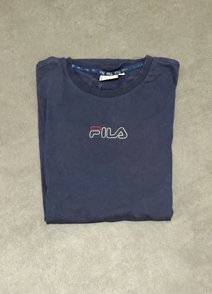 T-shirt FILA - Taille M, merk: FILA, staat: Heel goed, maat: M, € 8,00, € 9,10 inclusief Kopersbescherming