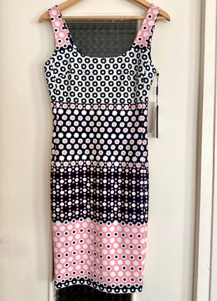 Vestido Karl Lagerfeld Paris – Estampado floral, marca: Karl Lagerfeld, estado: Nuevo con etiquetas, tamaño: S / 36 / 8, 70,00 €, 74,20 € Protección al comprador incluida