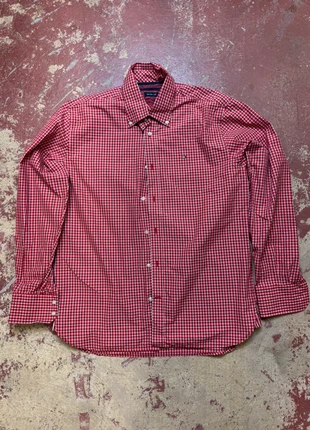 Chemise Tommy Hilfiger à carreaux rouges, marke: Tommy Hilfiger, zustand: Sehr gut, größe: M, 12,00 €, 13,30 € beinhaltet Vinted-Käuferschutz Pro