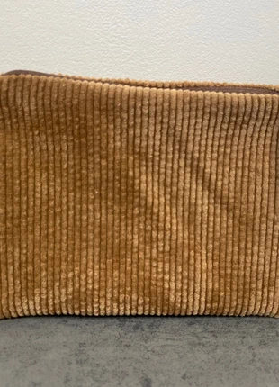 Pochette velours camel, marca: Inconnu, estado: Muy bueno, 6,00 €, 7,00 € Protección al comprador incluida