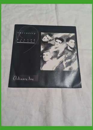 Curiosity killer the cat Ordinary day 45 gir, état: Très bon état, 3,00 €, 3,85 € Protection acheteurs incluse