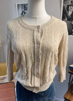 Cardigan vintage années 70 en maille texturée crème, coupe courte, manches 3/4, marque: Vintage, état: Très bon état, taille: M / 38 / 10, 8,00 €, 9,10 € Protection acheteurs incluse