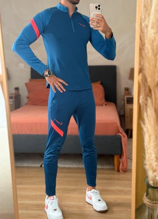 💙 Ensemble Nike dri-fit slim 💙 Taille S, marca: Nike, estado: Muito bom, tamanho: S, €59.00, €62.65 inclui Proteção do Comprador Pro