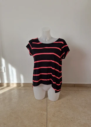 Haut noir à rayure rose fluo dos nu triangle, Mim, marca: Mim, estado: Muito bom, tamanho: M / 38 / 10, €6.00, €7.00 inclui Proteção do Comprador