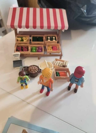 Très beau playmobil  marchand avec stand de légumes, marque: Playmobil, état: Très bon état, taille: 6 ans / 116 cm, 11,90 €, 13,20 € Protection acheteurs (Pro) incluse