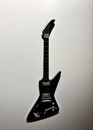Mini Metallica Guitar, marca: Metallica, estado: Novo sem etiquetas, €7.00, €8.05 inclui Proteção do Comprador
