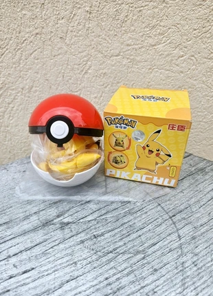 Figurine Pokémon Pikachu attack avec Pokéball, brand: Pokémon, condition: Very good, size: One size, €11.00, €12.25 includes Buyer Protection Pro
