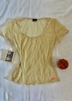 Maglietta maniche corte Guess trasparente oro giallo vintage anni 2000 grunge fairy, marke: GUESS, zustand: Neu, größe: S / 36 / 8, 10,00 €, 11,20 € inklusive Vinted-Käuferschutz