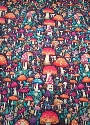 Coupon tissu champignon polyester, marque: TISSU, état: Très bon état, 10,00 €, 11,20 € Protection acheteurs (Pro) incluse