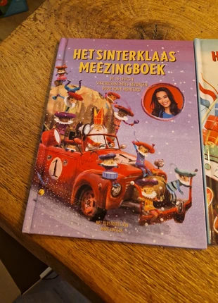 Het sinterklaas meezingboek 2 stuks, condizioni: Ottime, €2.00, €2.80 include la Protezione acquisti