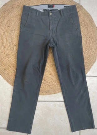 Pantalon Dockers chino gris foncé W33 L32 - coupe droite, confort stretch, marke: Dockers, zustand: Sehr gut, größe: W33 | DE 48, 30,00 €, 32,20 € inklusive Vinted-Käuferschutz