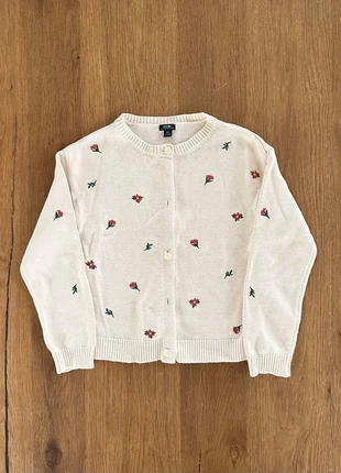 Gilet fleuri - Kiabi, marque: Kiabi, état: Très bon état, taille: 6 ans / 116 cm, 2,00 €, 2,80 € Protection acheteurs incluse