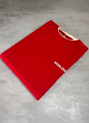 T-shirt Worldwide rouge et blanc manches longues oversized fit, marque: sans marque, état: Bon état, taille: S, 2,00 €, 2,80 € Protection acheteurs incluse