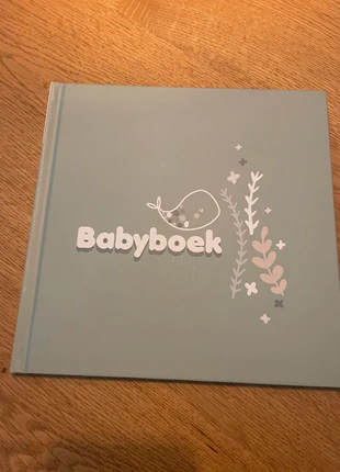 Babyboek invulboek, condizioni: Nuovo con cartellino, €3.50, €4.38 include la Protezione acquisti