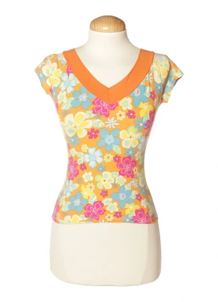 y2k orange flower print tee, brand: Vintage Dressing, condizioni: Ottime, taglia: XS / IT 38 / EU 34, €17.00, €18.55 include la Protezione acquisti