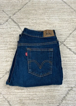 Jean Levi's Femme Marine W28 | 515 Bootcut | Taille 38 (6M) | Très Bon État | LLP09, brand: Levi's, condition: Very good, size: M / 38 / 10, €18.90, €20.55 includes Buyer Protection Pro