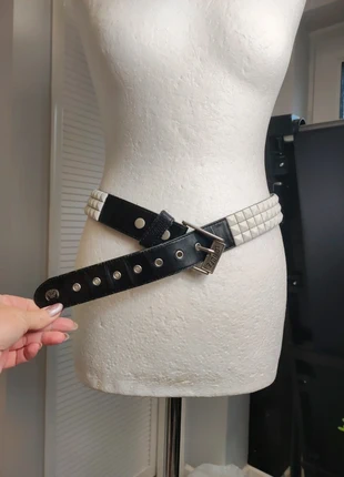 Vintage style real leather belts with solid buckle beautiful detailing large Extra large size, brand: Vintage Style by Indy, condition: Very good, size: 44 inches, £17.00, £18.55 includes Buyer Protection