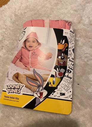 Gilet bébé 0/2 mois, marca: Looney Tunes, estado: Nuevo con etiquetas, tamaño: De hasta 1 mes / 50 cm, 2,00 €, 2,80 € Protección al comprador incluida