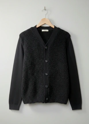 COS – Premium & Elegant Black 100% Wool Men’s Cardigan with V-Neck & Buttoned Front – M 🌟 🌸, marca: COS, estado: Muito bom, tamanho: M, €69.99, €74.19 inclui Proteção do Comprador Pro