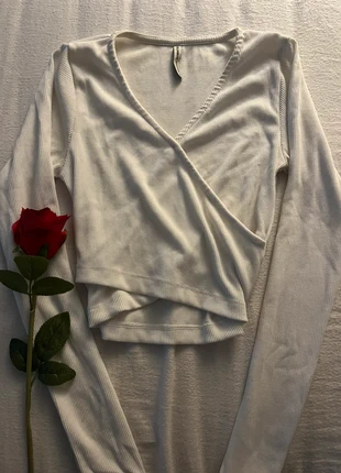 🎀White Long-Sleeve V-Neck Top🎀, marque: Vintage Dressing, état: Très bon état, taille: XS / 34 / 6, 7,50 €, 8,58 € Protection acheteurs incluse