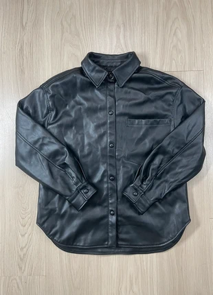 Veste en cuir / perfecto Pull & Bear taille S femme, marke: Pull & Bear, zustand: Sehr gut, größe: S / 36 / 8, 15,00 €, 16,45 € inklusive Vinted-Käuferschutz