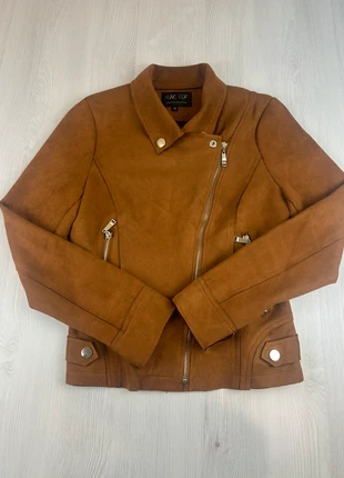 Veste Blazer En Daim Taille M Naumy Marron, marque: Naumy, état: Très bon état, taille: M / 38 / 10, 4,00 €, 4,90 € Protection acheteurs incluse