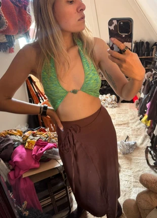 Bershka space dye halter crop top with gem stones size XS, marque: Bershka, état: Neuf sans étiquette, taille: XS / 34 / 6, 9,00 €, 10,15 € Protection acheteurs incluse