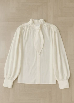 Chemise blanche col lavallière style vintage, merk: Coton, staat: Heel goed, maat: S / 36 / 8, € 49,00, € 52,15 inclusief Kopersbescherming