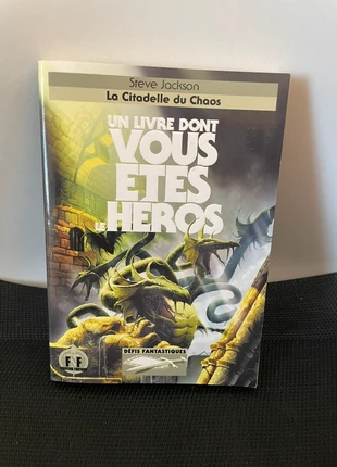 Livre dont vous êtes le héros la citadelle du chaos LDVELH défis fantastiques, état: Bon état, 5,90 €, 6,90 € Protection acheteurs (Pro) incluse