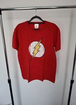 Fruit of the Loom T-shirt The Flash Logo Rood M, merk: Fruit of the Loom, staat: Heel goed, maat: M, € 8,00, € 9,10 inclusief Kopersbescherming