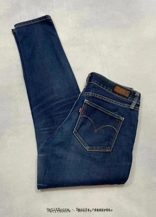 Jean Levi’s y2k Taille basse Bleu Marine modèle 8 Bold - Taille M w28 /697R, brand: Levi's, condition: Very good, size: M / 38 / 10, €24.90, €26.85 includes Buyer Protection Pro