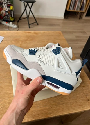 Nike SB x Air Jordan 4 Retro SP ‘Navy’, marque: Jordan, état: Neuf avec étiquette, taille: 42,5, 250,00 €, 263,20 € Protection acheteurs incluse